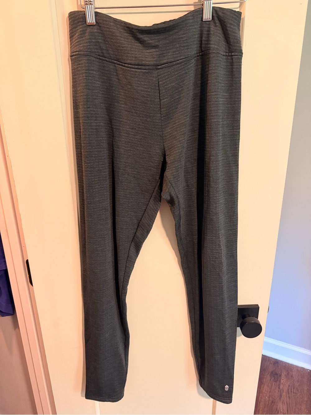 Free Country Women's Gray Leggings